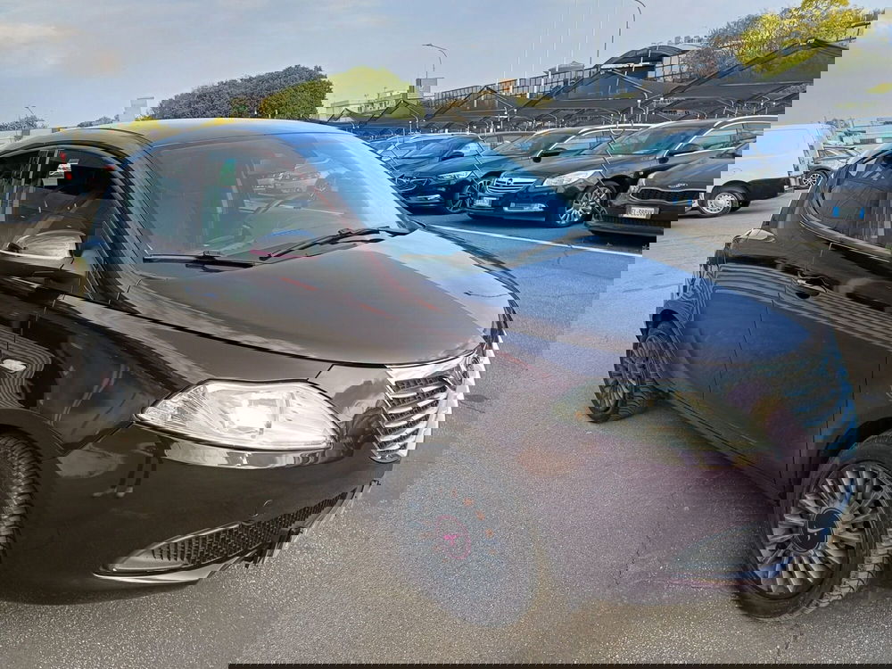 Lancia Ypsilon usata a Modena (4)