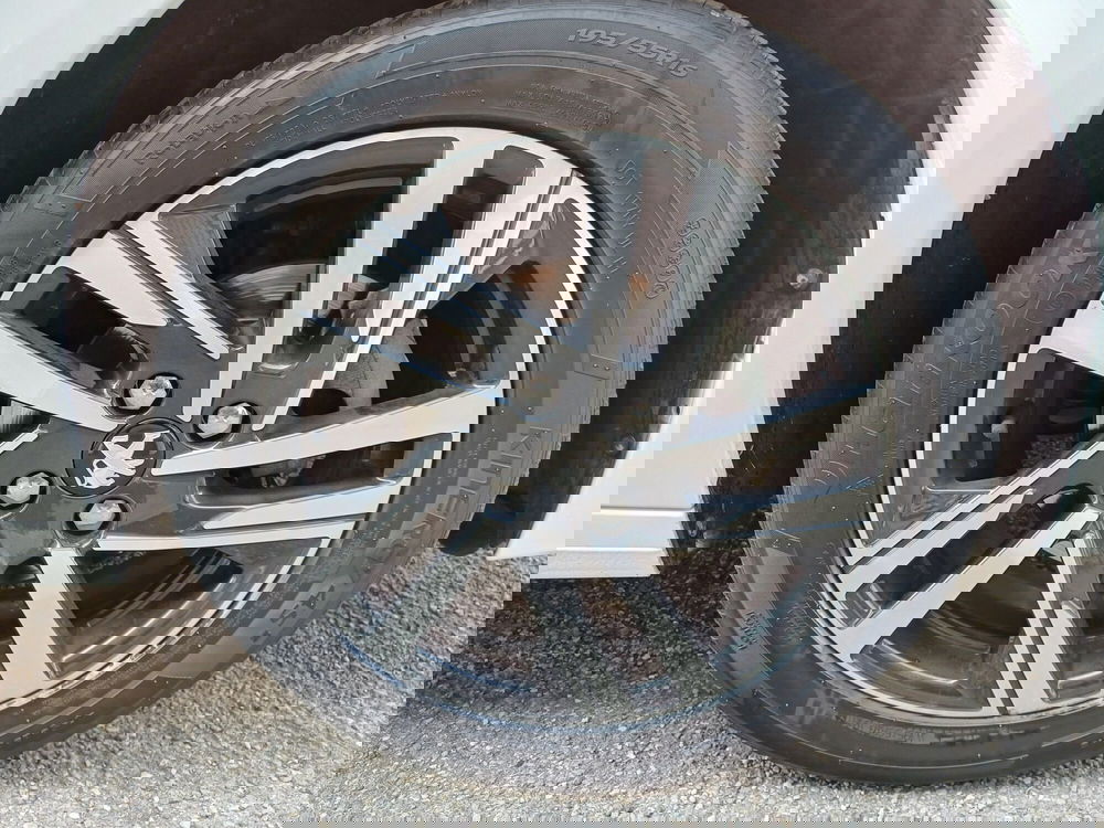 Peugeot 208 usata a Modena (8)