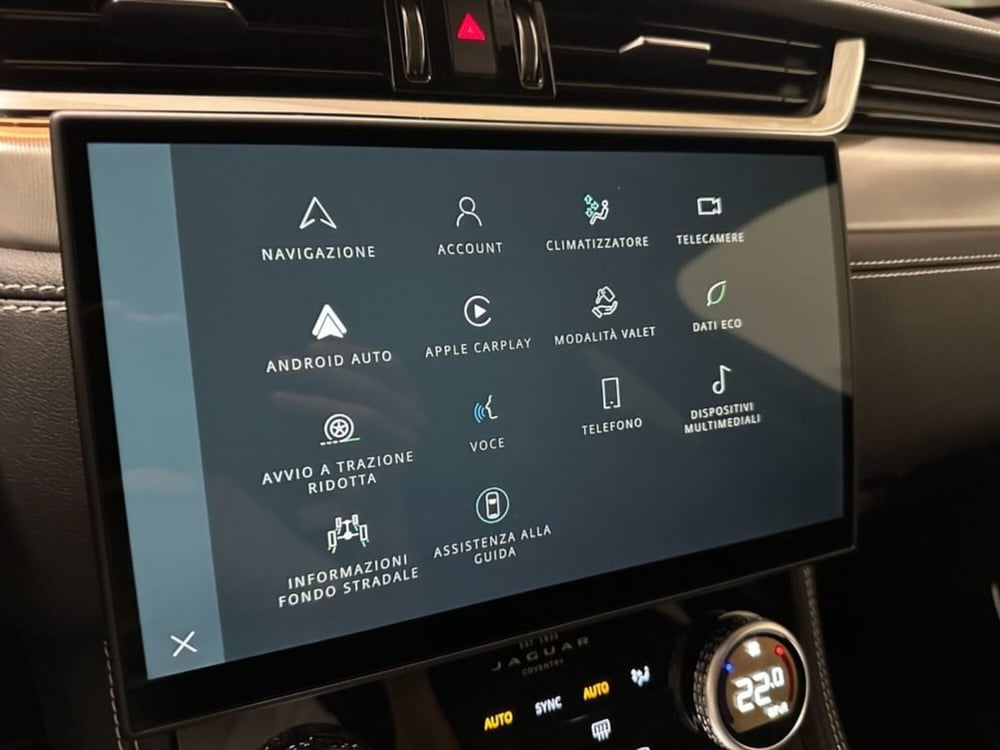 Jaguar F-Pace usata a Verbano Cusio Ossola (13)