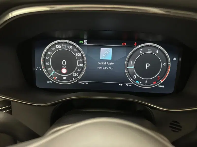 Jaguar F-Pace usata a Verbano Cusio Ossola (16)