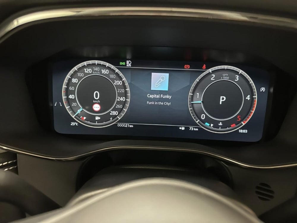 Jaguar F-Pace usata a Verbano Cusio Ossola (16)