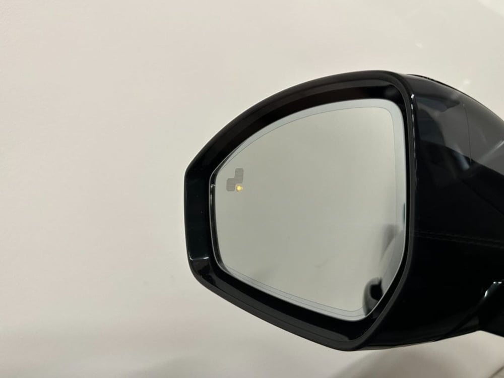 Jaguar F-Pace usata a Verbano Cusio Ossola (17)