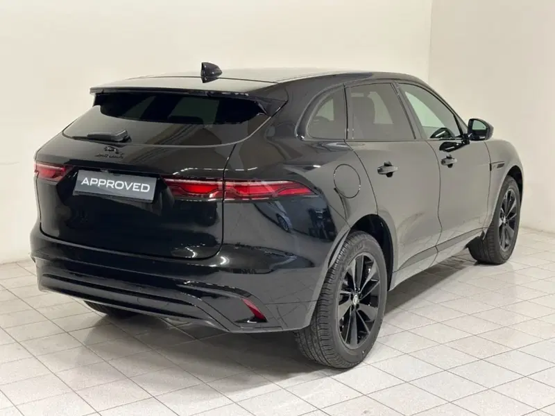 Jaguar F-Pace usata a Verbano Cusio Ossola (2)