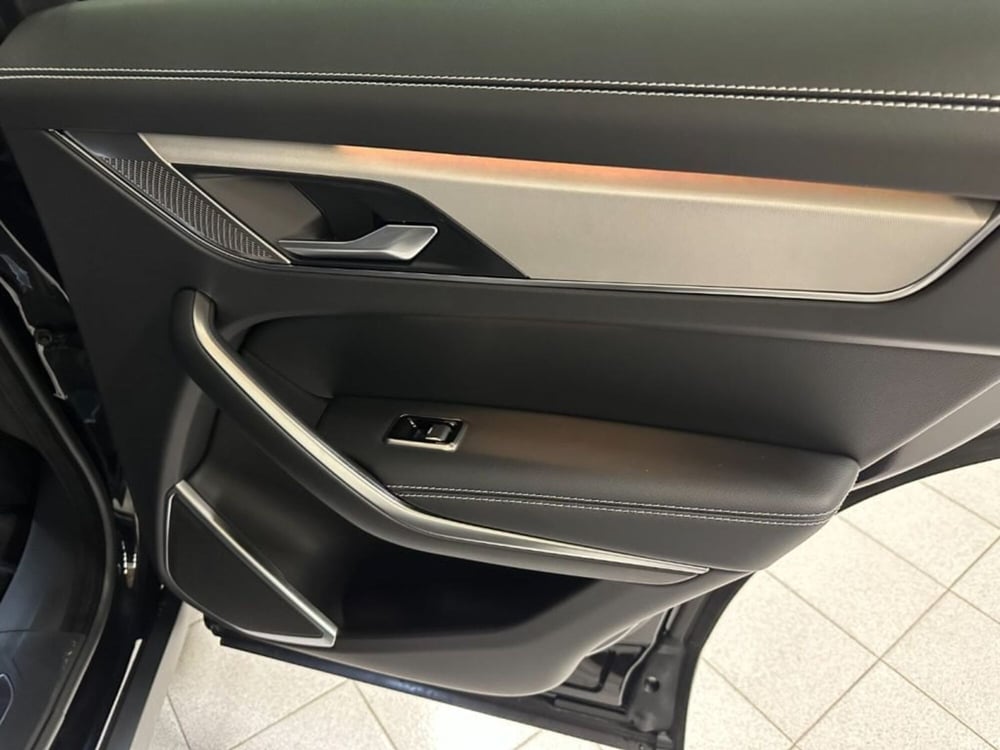 Jaguar F-Pace usata a Verbano Cusio Ossola (20)