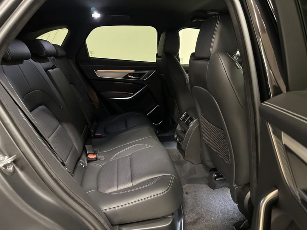 Jaguar F-Pace usata a Verbano Cusio Ossola (5)