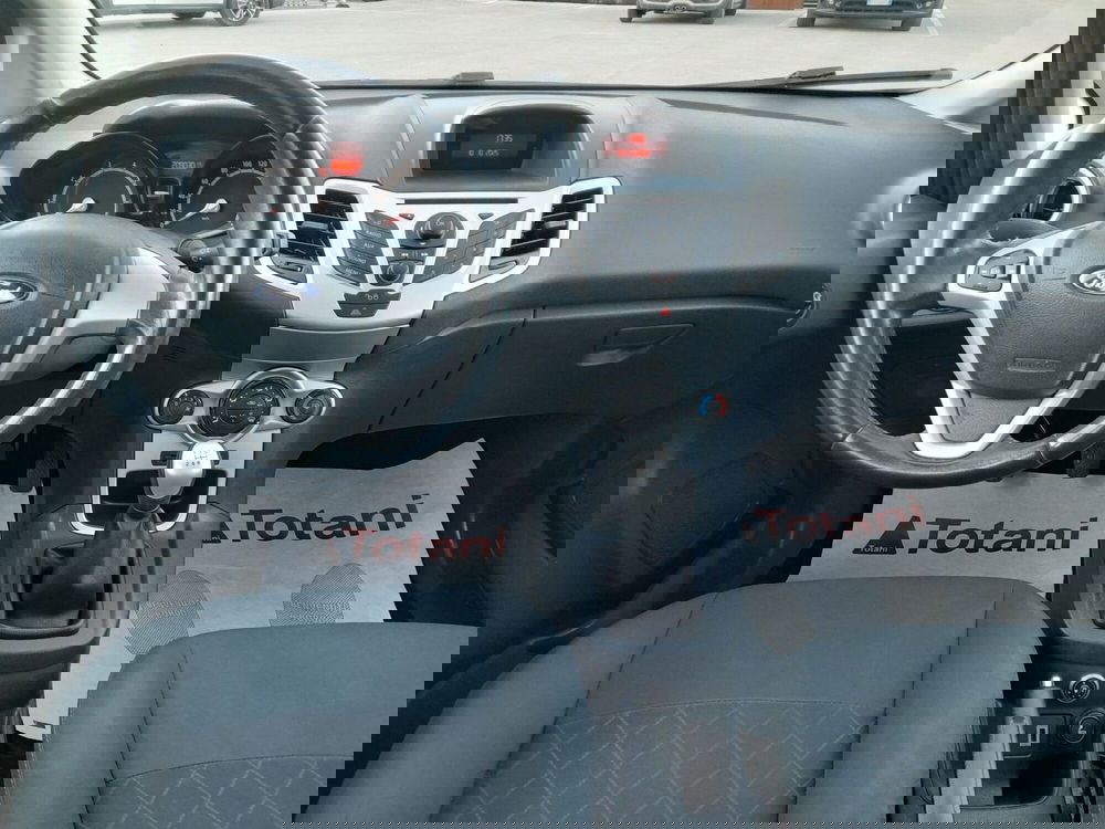 Ford Fiesta usata a L'Aquila (12)