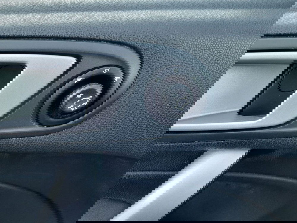 Ford Fiesta usata a L'Aquila (8)