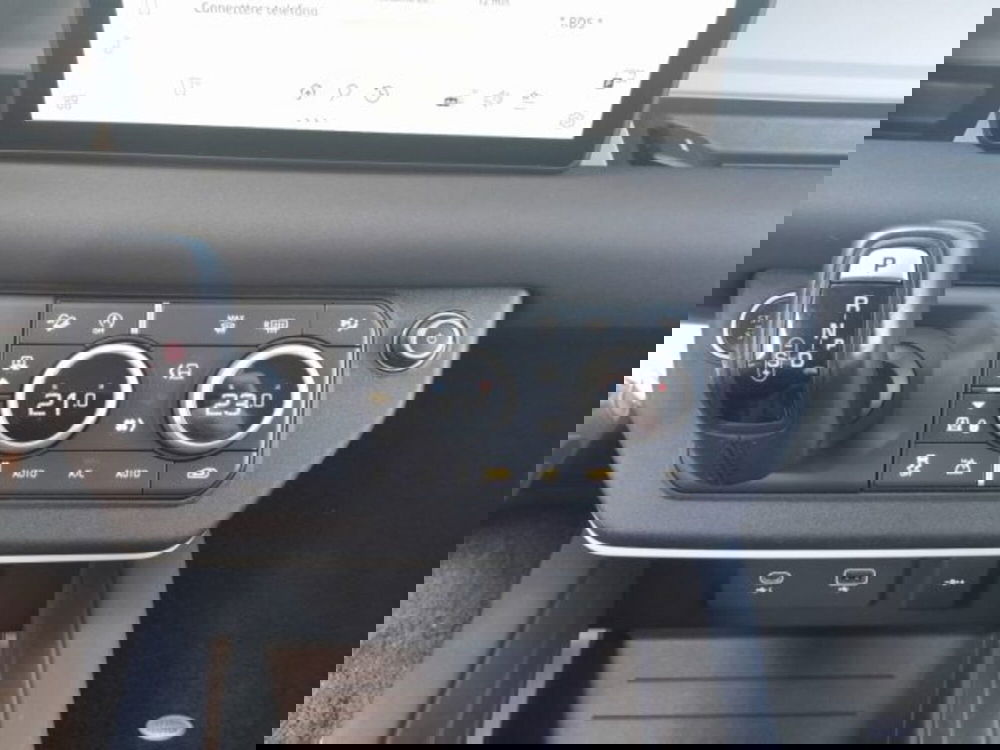 Land Rover Defender usata a Livorno (16)