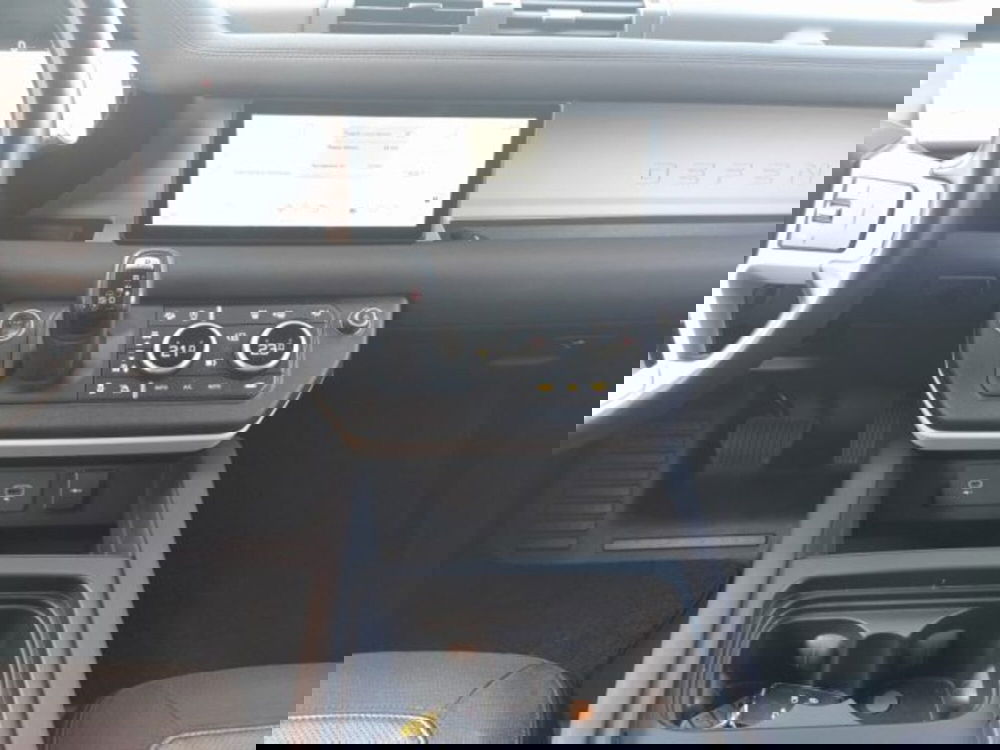 Land Rover Defender usata a Livorno (17)