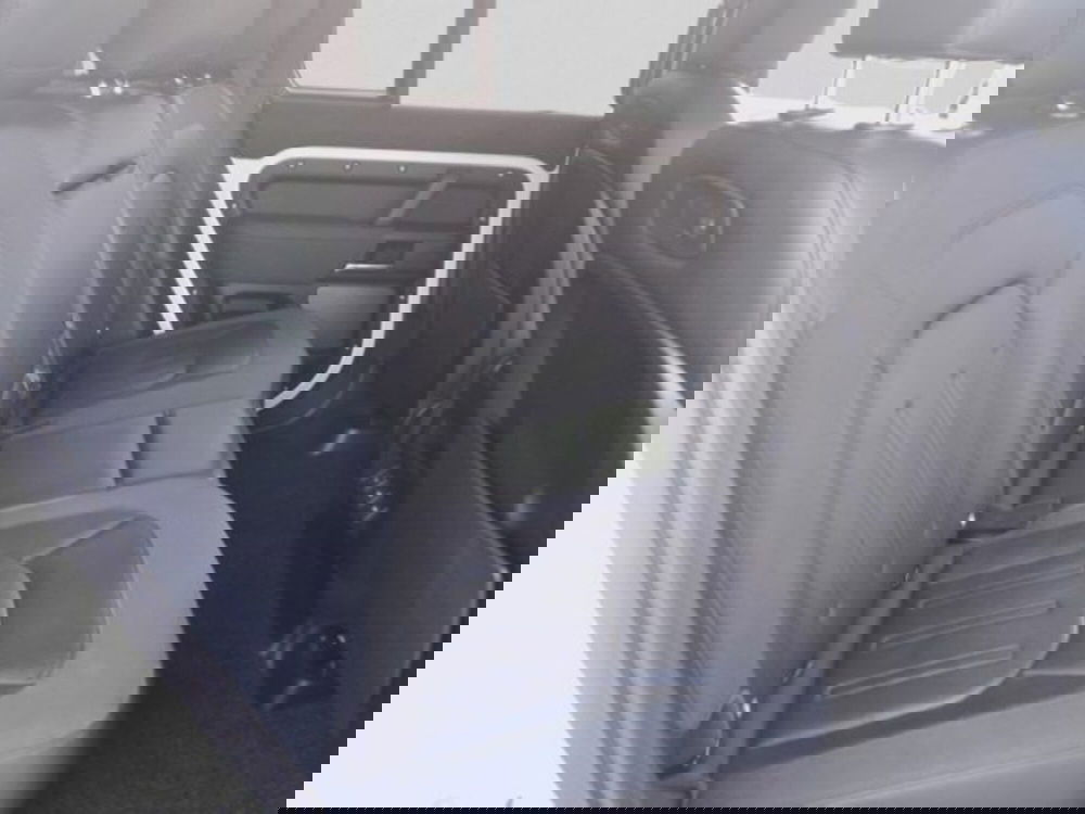 Land Rover Defender usata a Livorno (18)