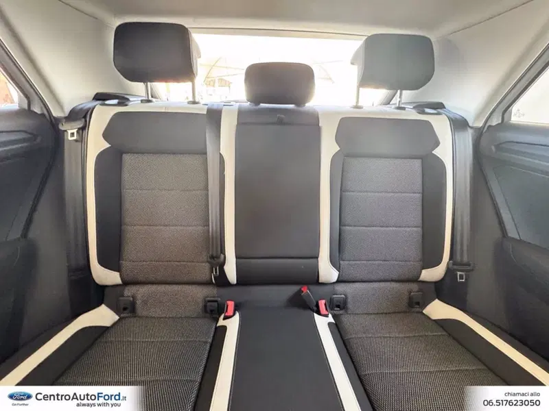 Volkswagen T-Roc usata a Roma (9)