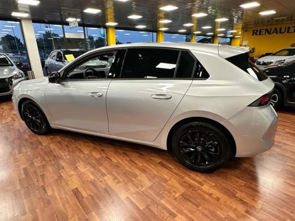 Opel Astra nuova a Milano (6)