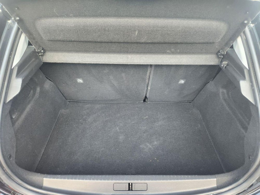 Opel Corsa usata a Milano (7)