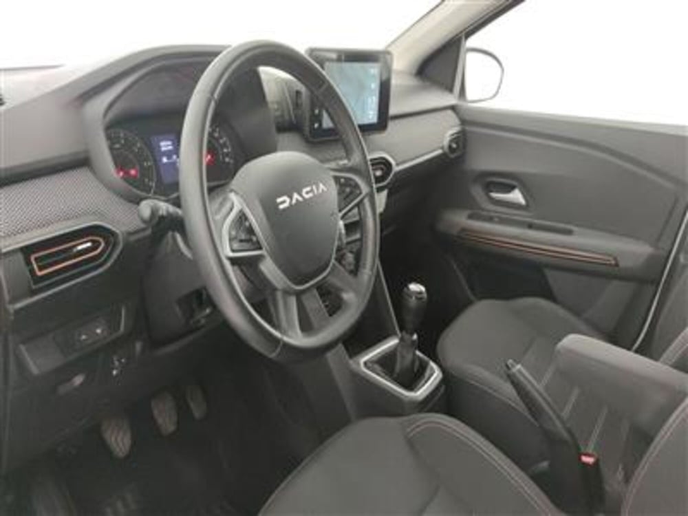 Dacia Sandero usata a Bari (13)