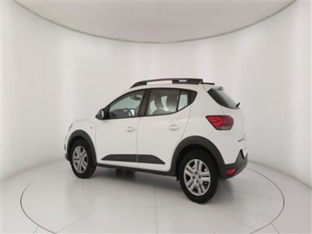 Dacia Sandero usata a Bari (4)