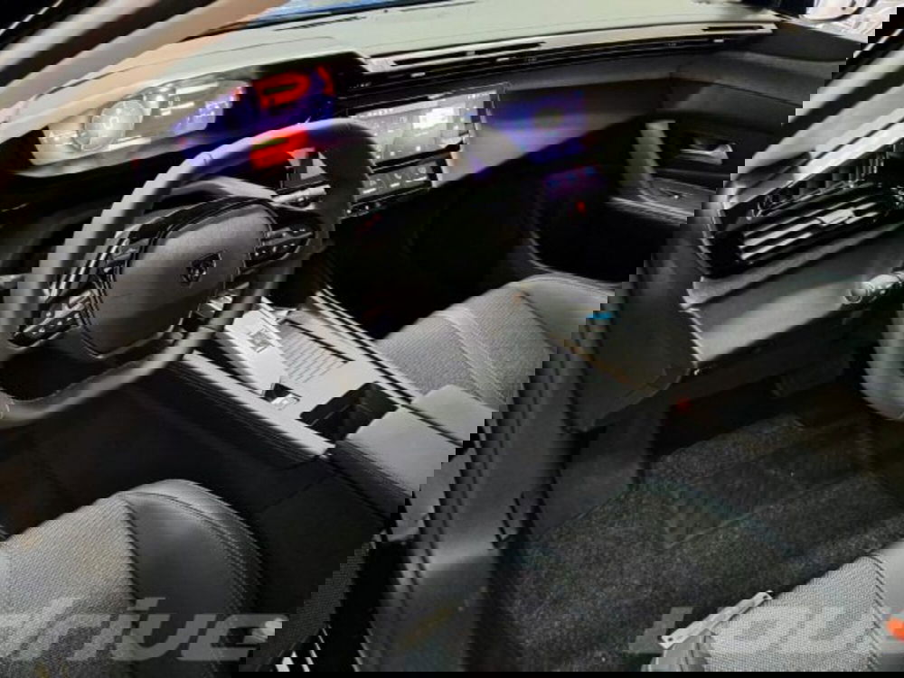 Peugeot 308 nuova a Napoli (8)