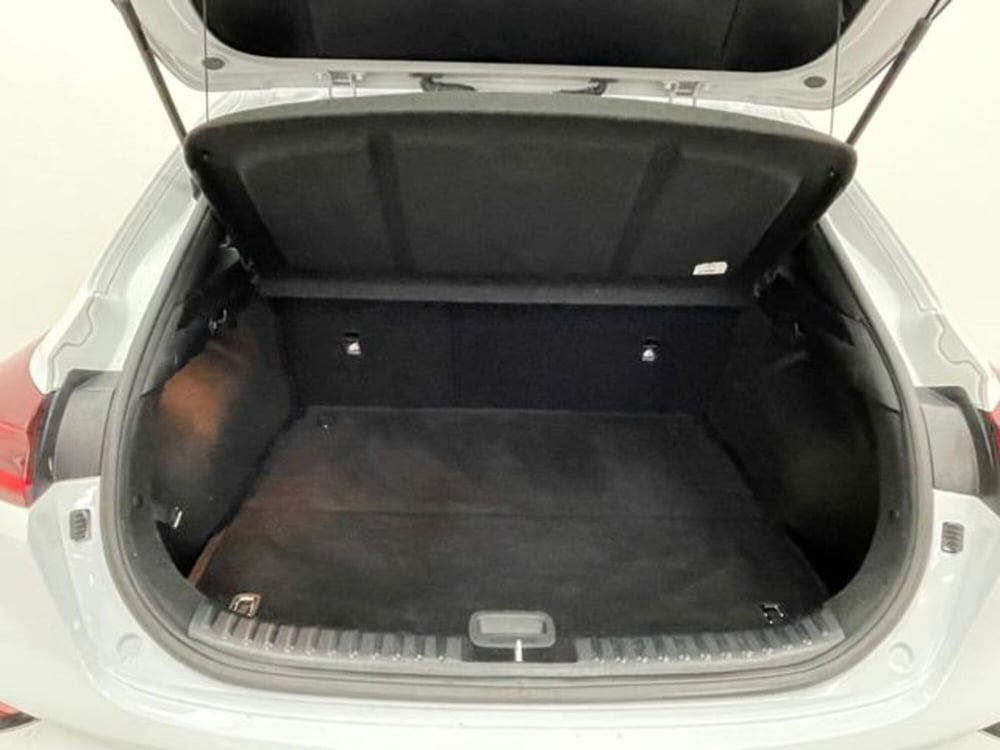 Kia XCeed usata a Como (18)