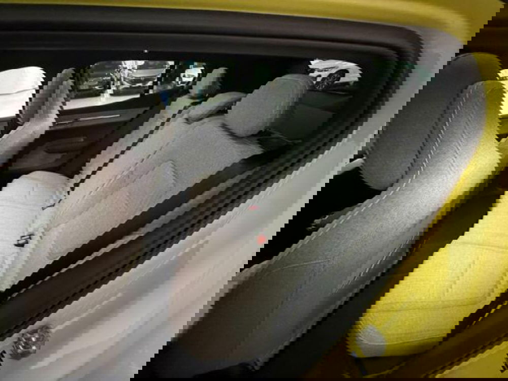 Volvo EX30 usata a Como (8)