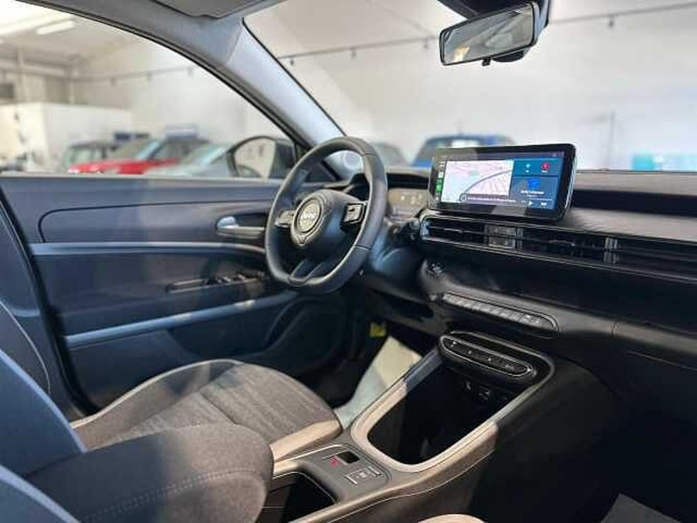 Jeep Avenger nuova a Venezia (11)
