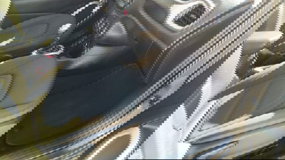 Jeep Renegade usata a Macerata (14)