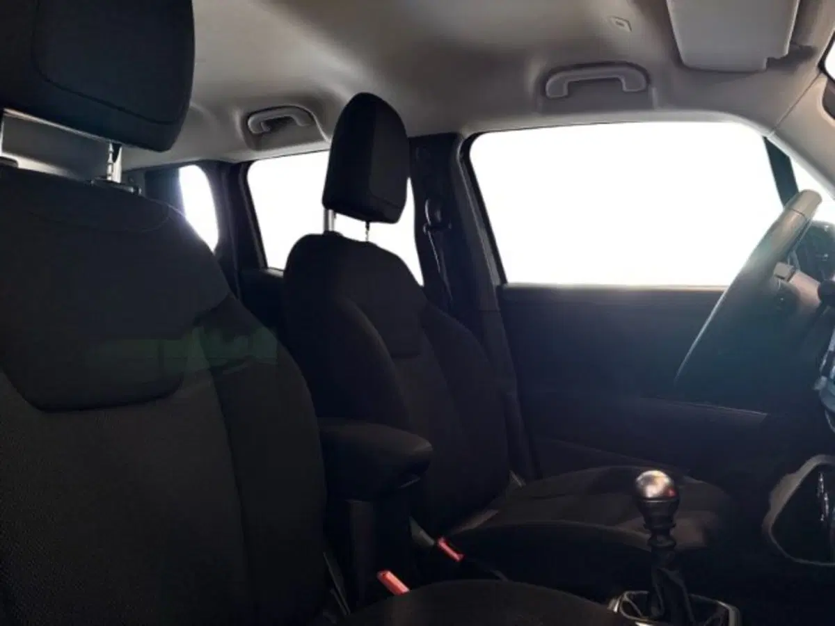 Jeep Renegade usata a Ancona (16)