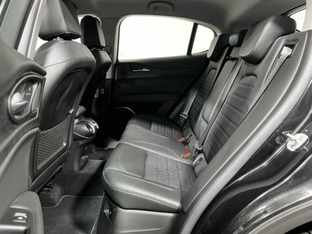 Alfa Romeo Stelvio usata a Sondrio (11)