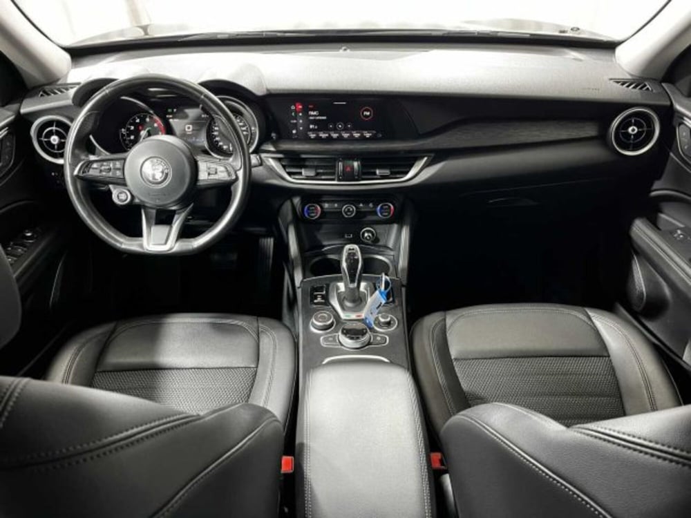 Alfa Romeo Stelvio usata a Sondrio (12)