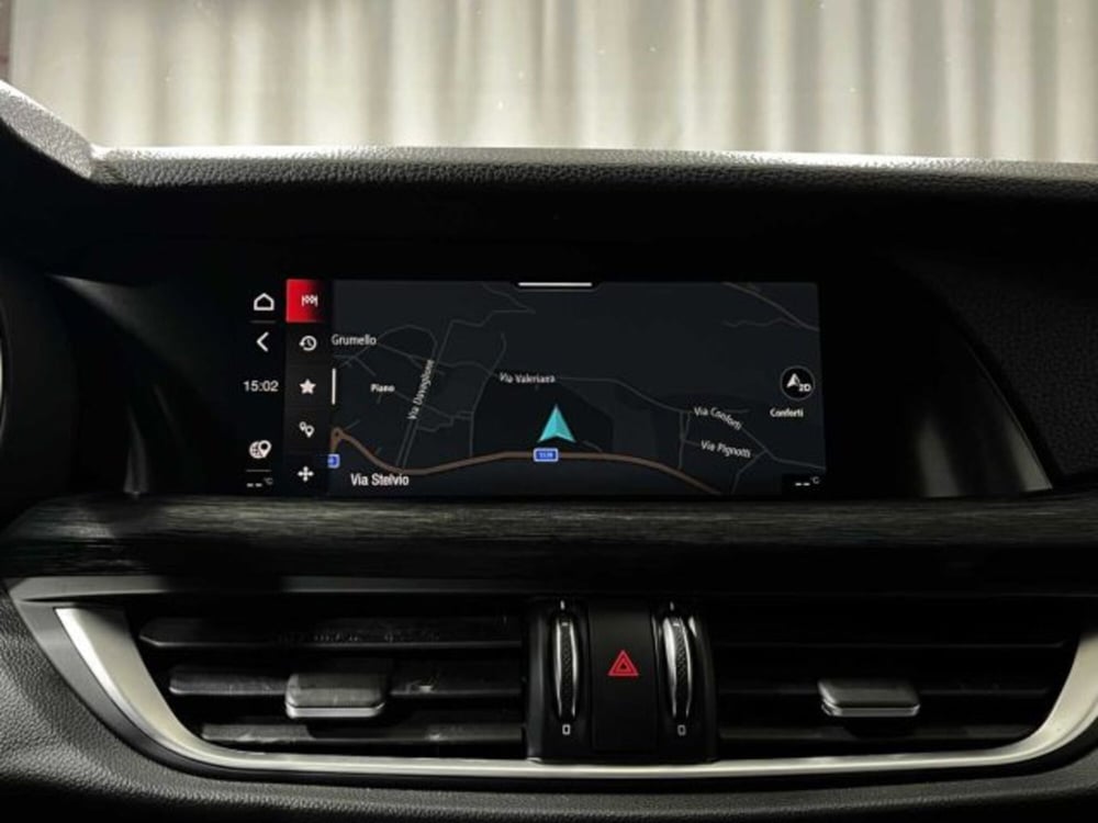 Alfa Romeo Stelvio usata a Sondrio (18)