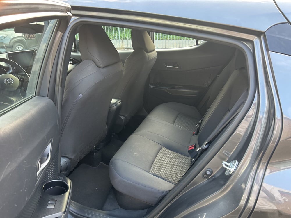 Toyota Toyota C-HR usata a Piacenza (18)