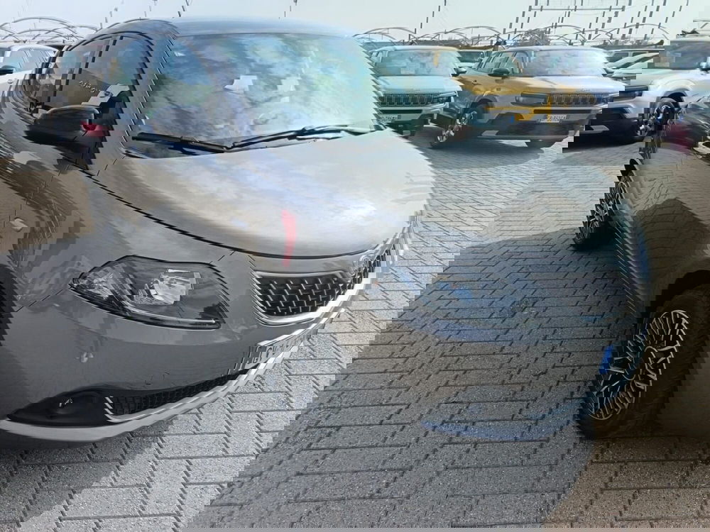 Lancia Ypsilon usata a Alessandria (3)