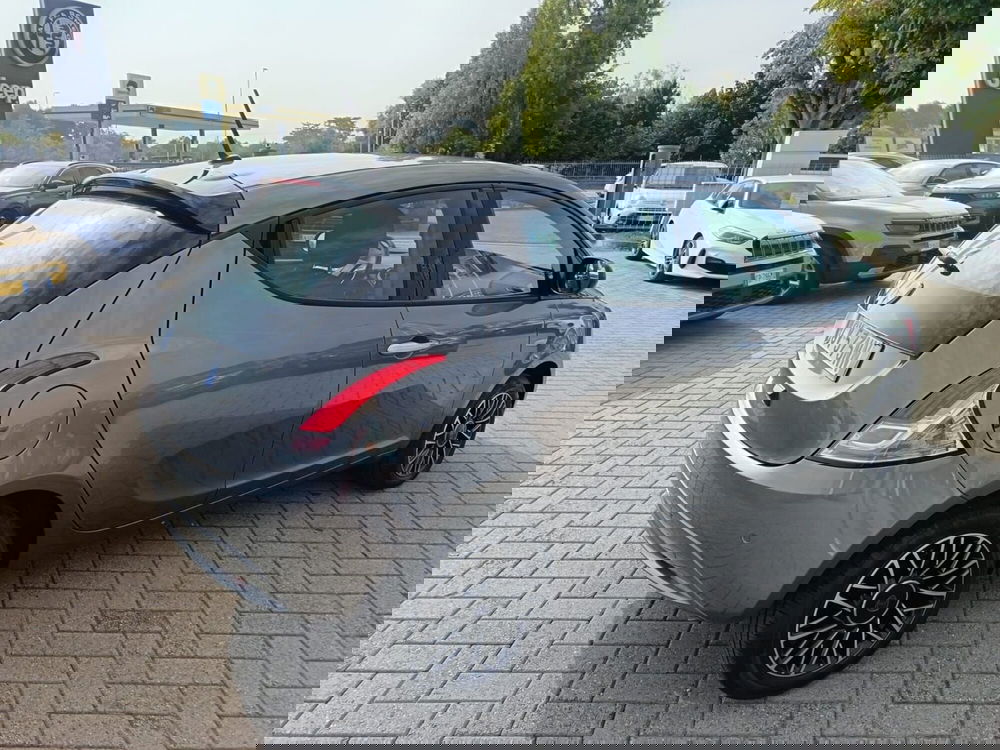 Lancia Ypsilon usata a Alessandria (5)