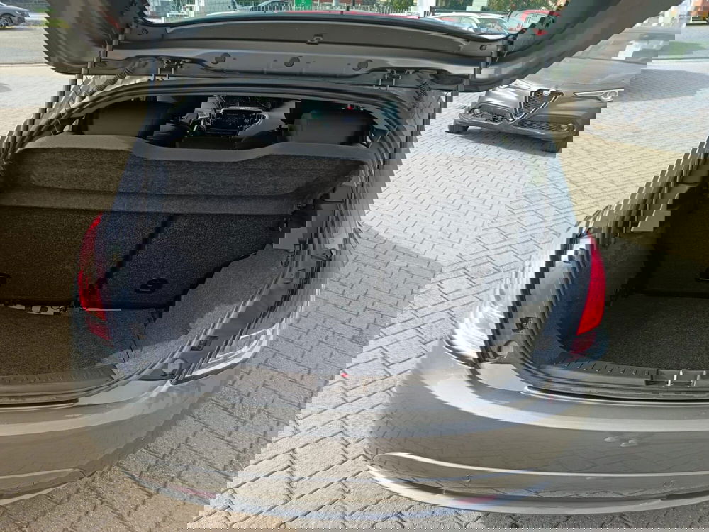 Lancia Ypsilon usata a Alessandria (7)