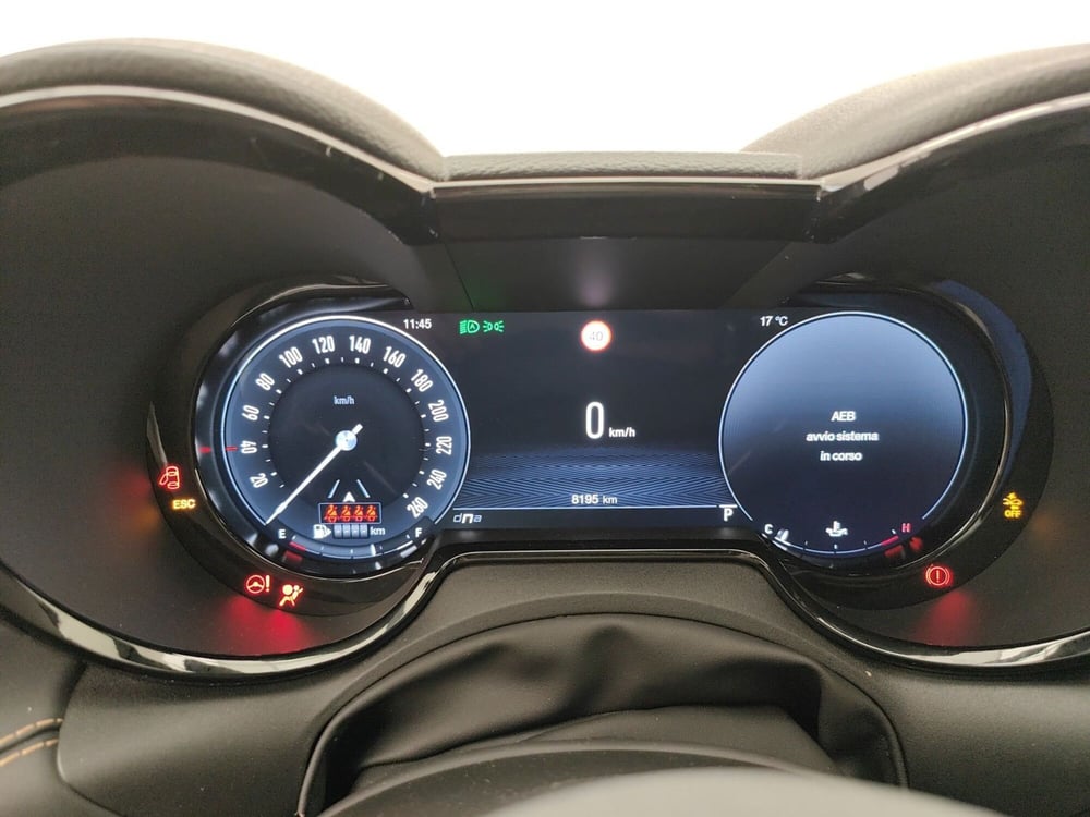 Alfa Romeo Tonale usata a Como (9)
