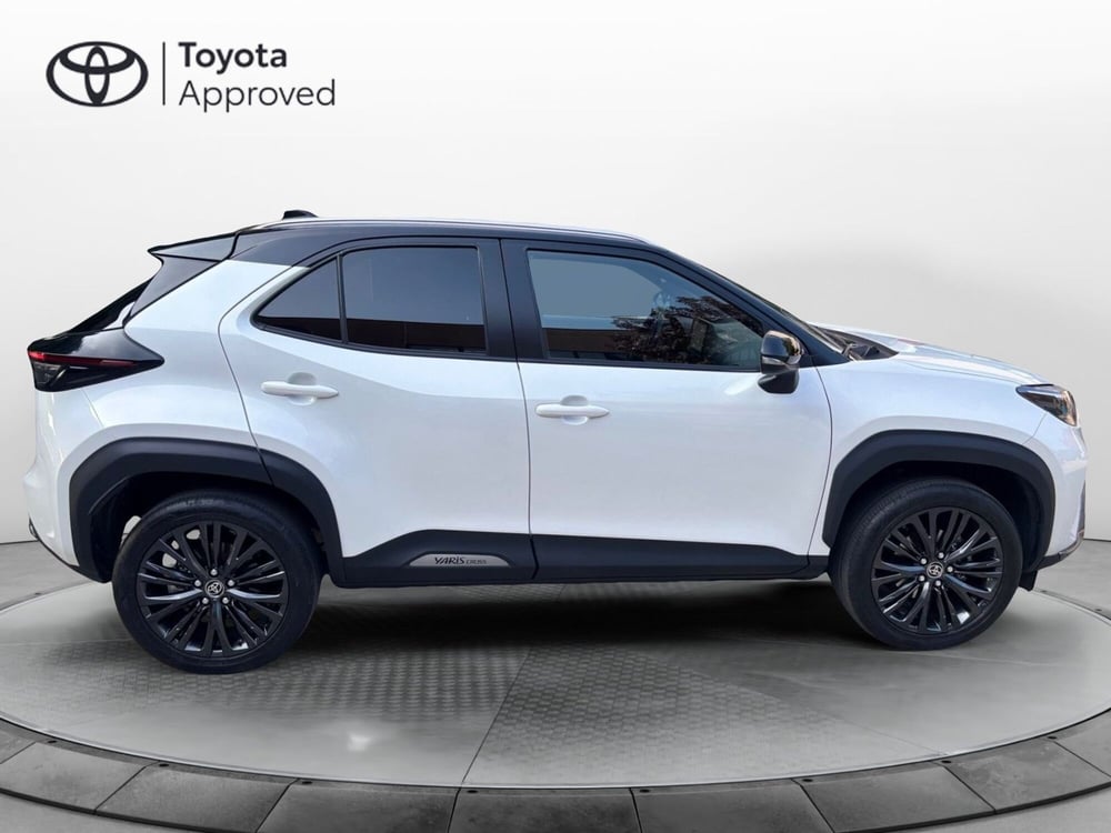 Toyota Yaris Cross usata a Como (11)