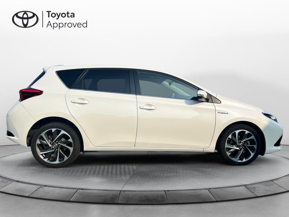 Toyota Auris usata a Como (10)