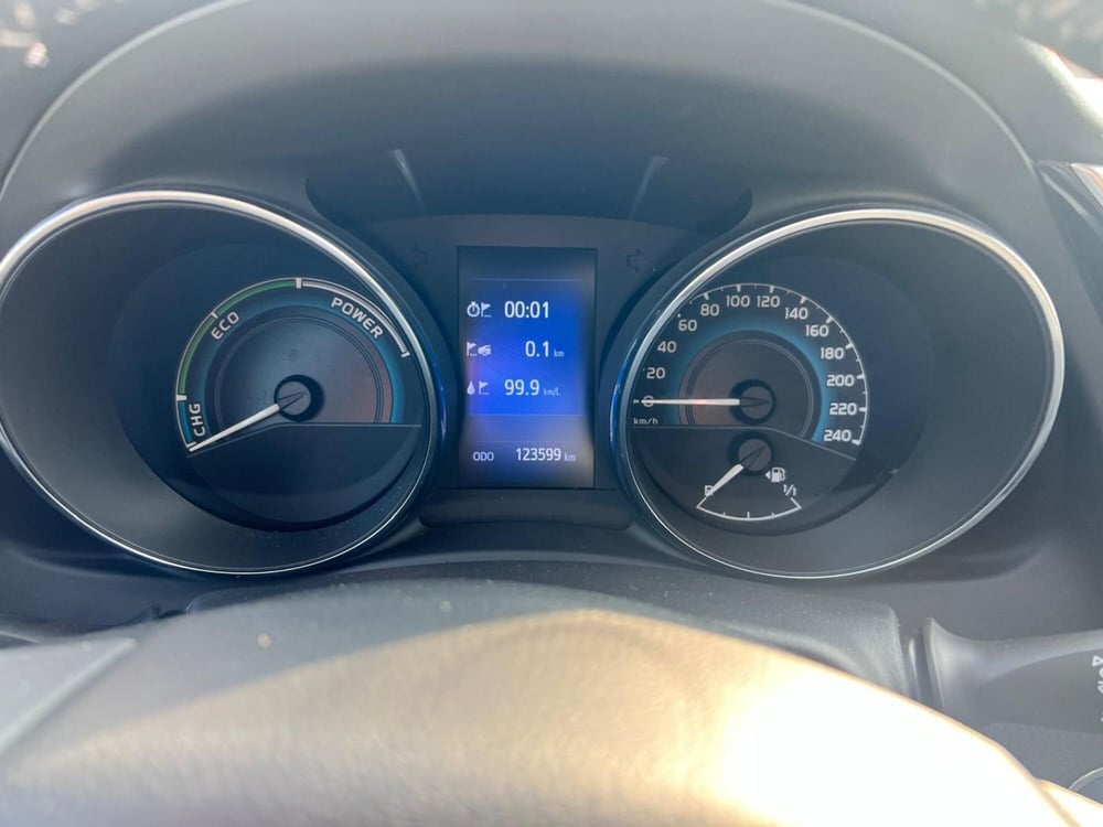 Toyota Auris usata a Como (9)
