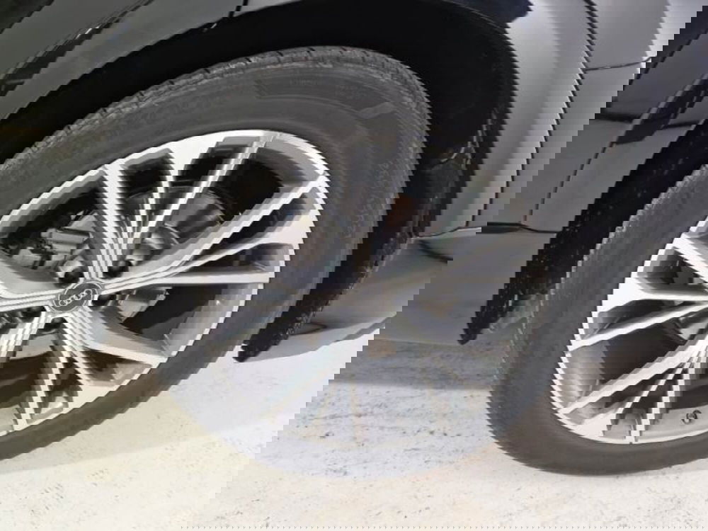 Audi Q8 usata a Salerno (19)