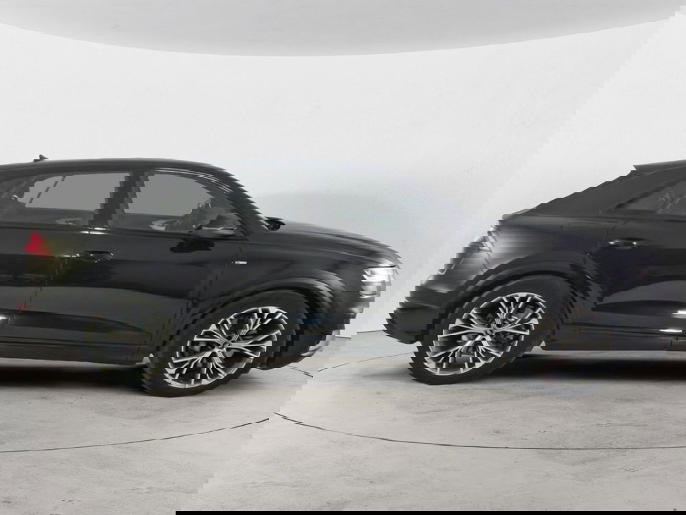 Audi Q8 usata a Salerno (5)