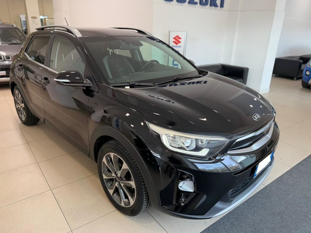 Kia Stonic usata a Napoli (2)