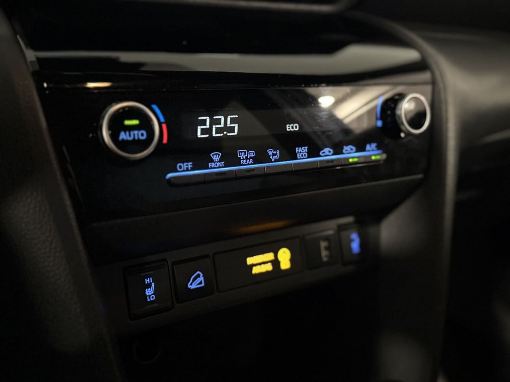 Toyota Yaris Cross usata a Brescia (11)
