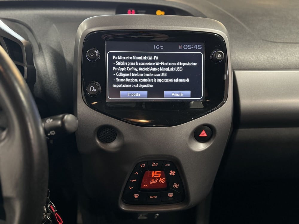 Toyota Aygo usata a Brescia (10)