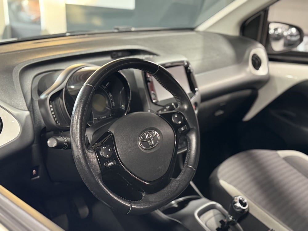 Toyota Aygo usata a Brescia (9)