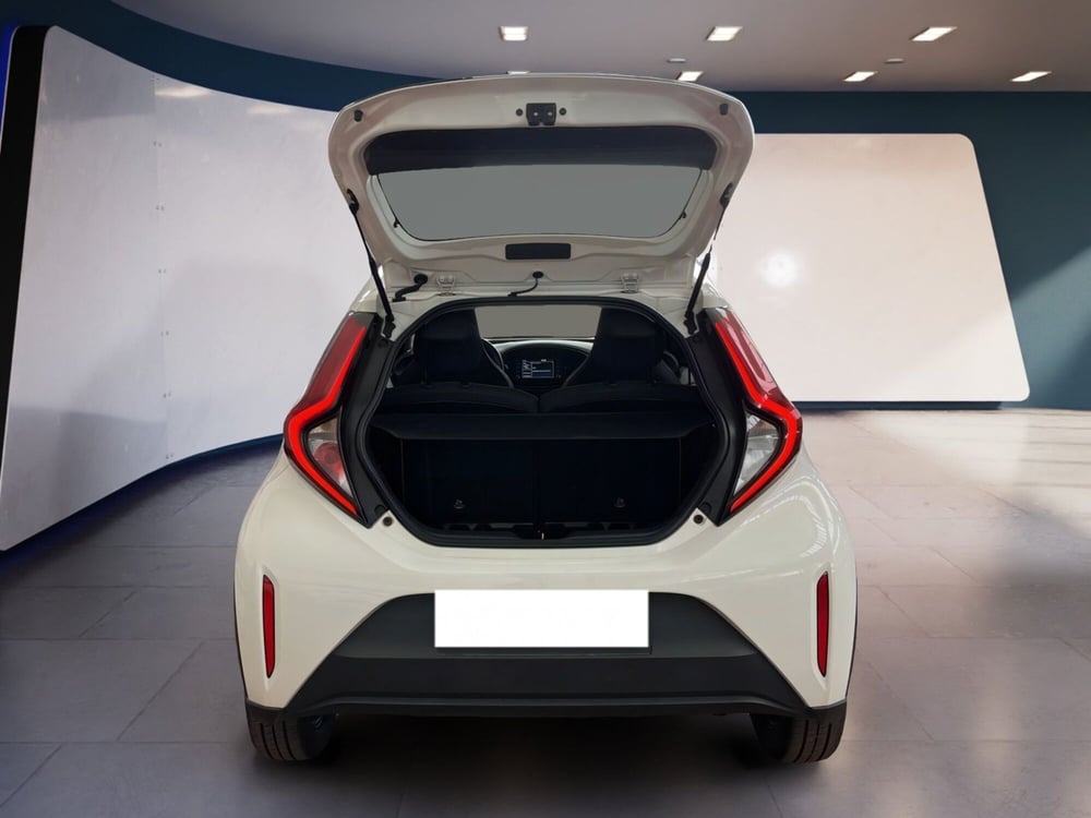 Toyota Aygo X usata a Torino (7)