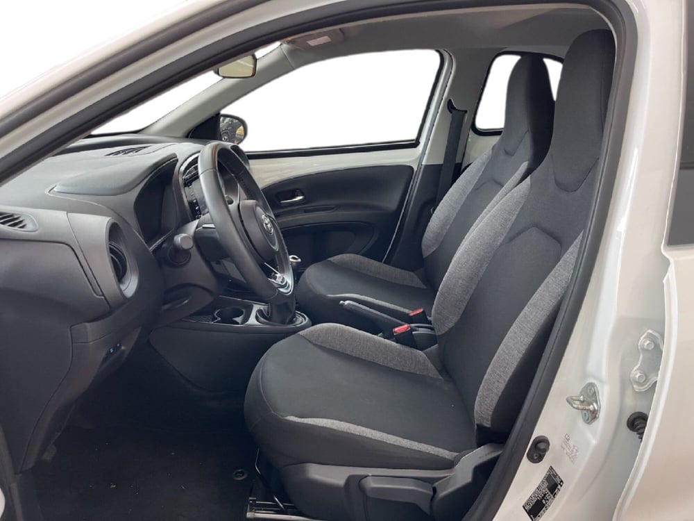 Toyota Aygo X usata a Torino (9)