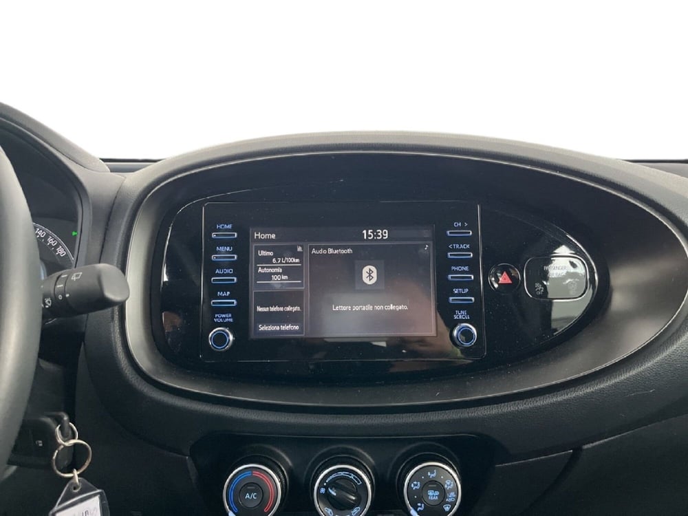 Toyota Aygo X usata a Torino (12)