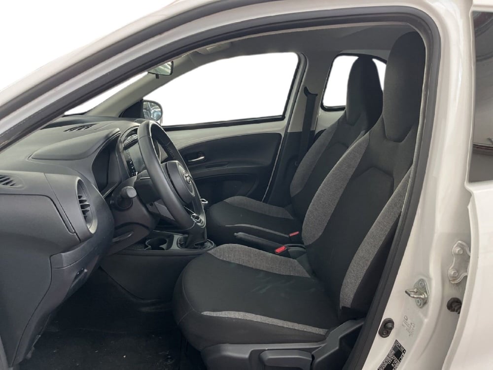 Toyota Aygo X usata a Torino (9)