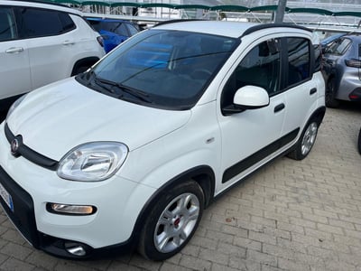 Fiat Panda 1.0 FireFly S&amp;S Hybrid City Cross del 2022 usata a Milano
