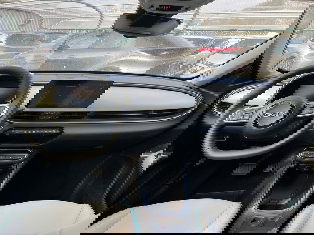 Fiat 600 nuova a Milano (16)