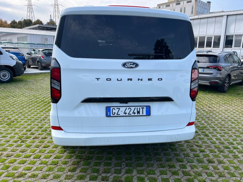 Ford Tourneo Custom nuova a Milano (10)