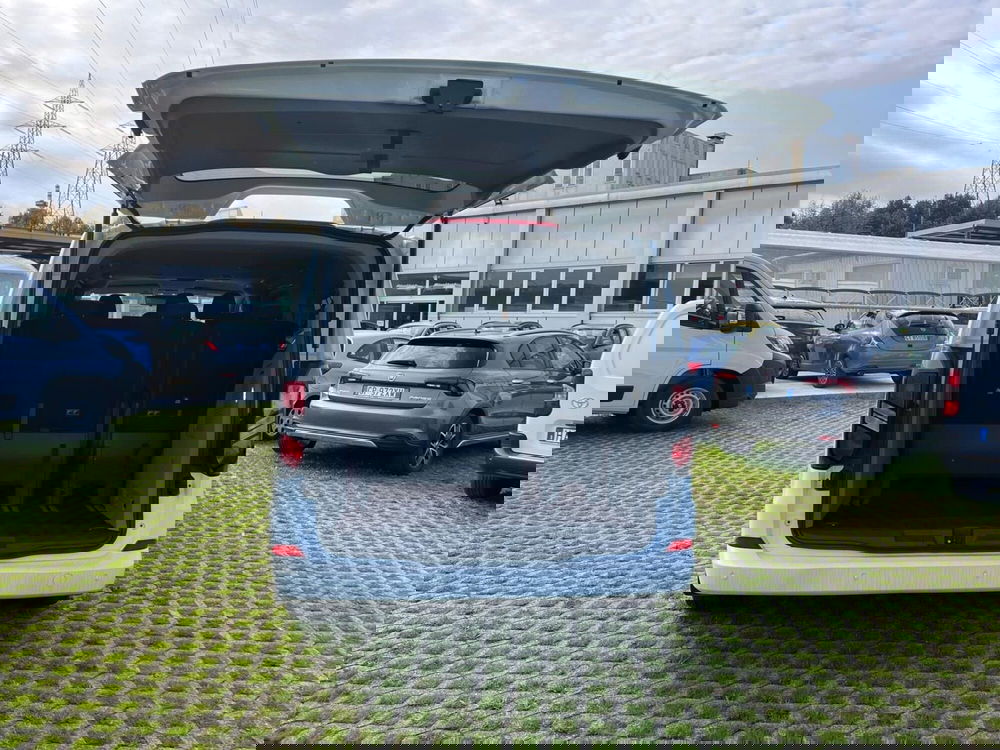 Ford Tourneo Custom nuova a Milano (11)